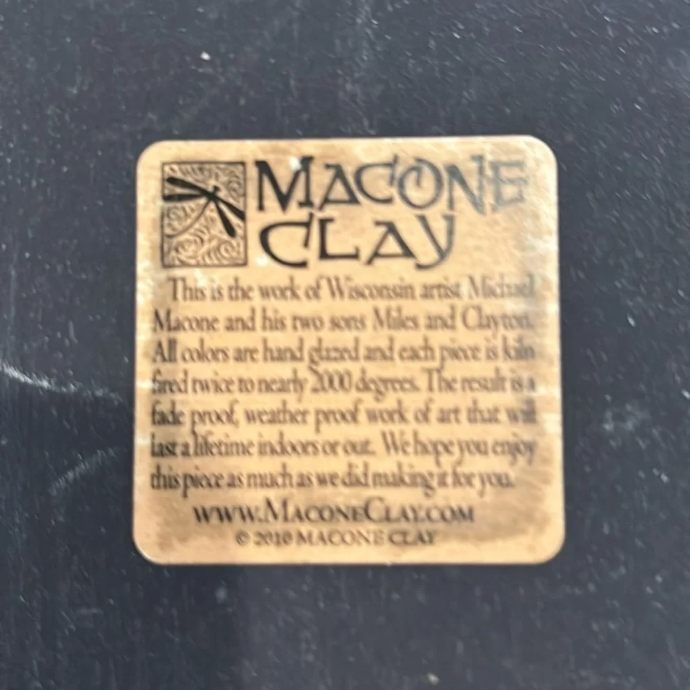 Macone Clay key/dog leash holder.